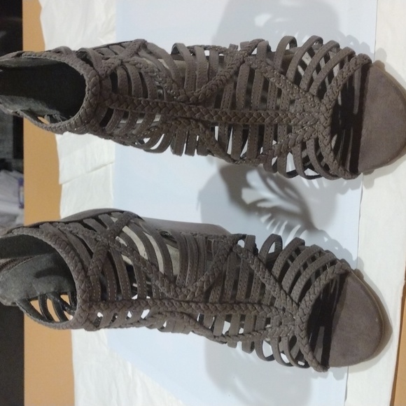 Shoes - G by Guess, gray webbed open toe 4-in heel sandal.